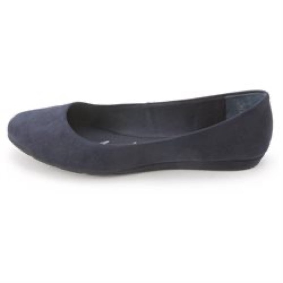NIB American Rag aellie Flats Size 11 - Picture 1 of 1